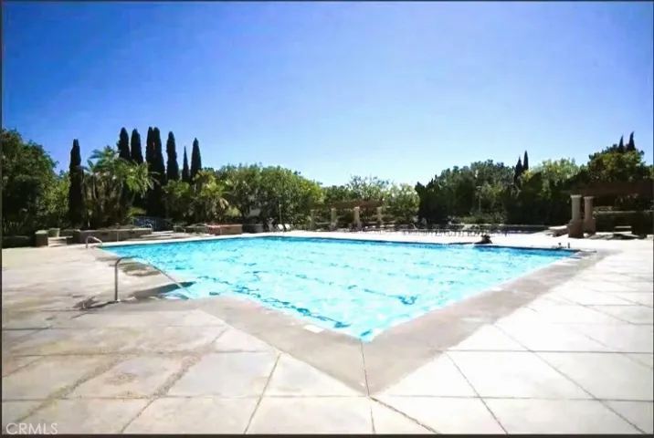 Paseo WestPark Pool
