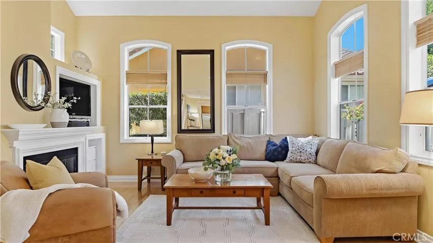 18 Parthenia, Irvine, California 92606
