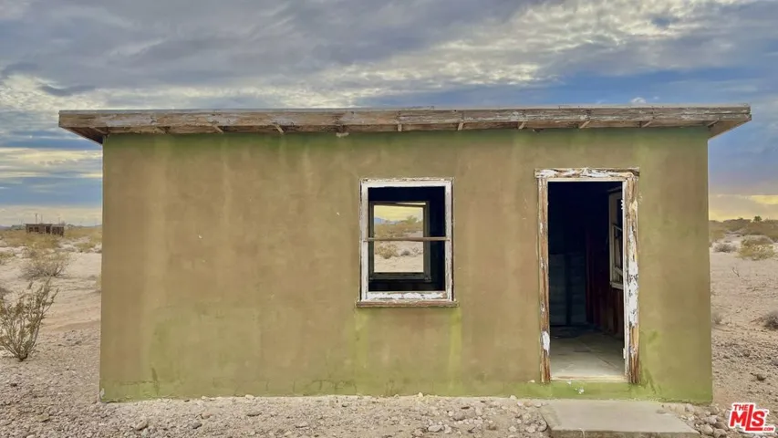 1476 Hales Drive, Joshua Tree, California 92252