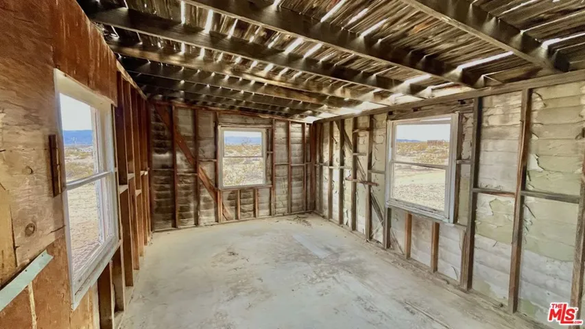 1476 Hales Drive, Joshua Tree, California 92252