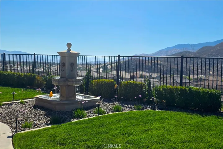 1535 Edgebrook, Beaumont, California 92223