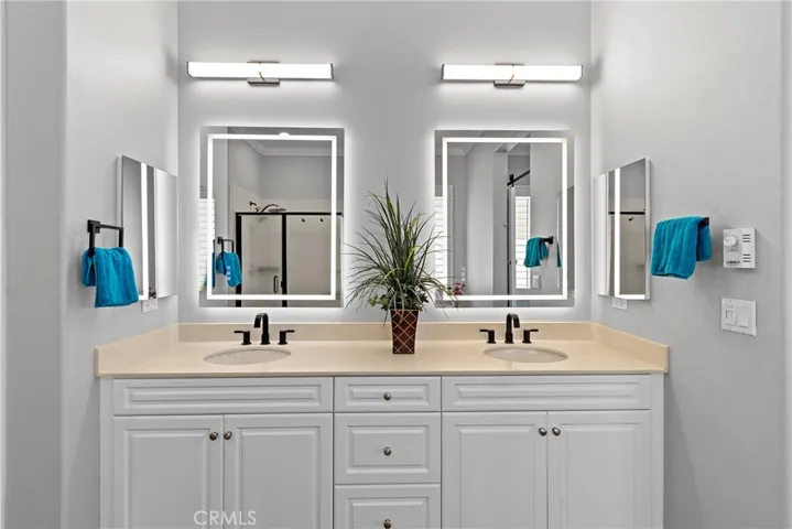 Double Sinks