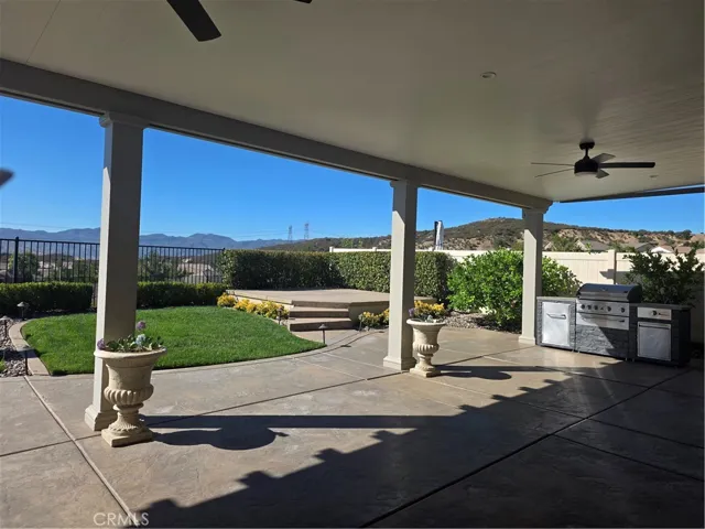 1535 Edgebrook, Beaumont, California 92223