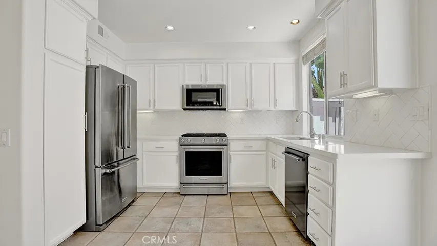 13396 N Hearst Court, Tustin, California 92782