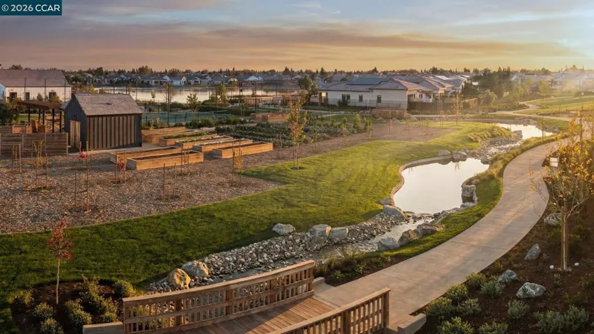 3514 Lakeshore Ave, Tracy, California 95377