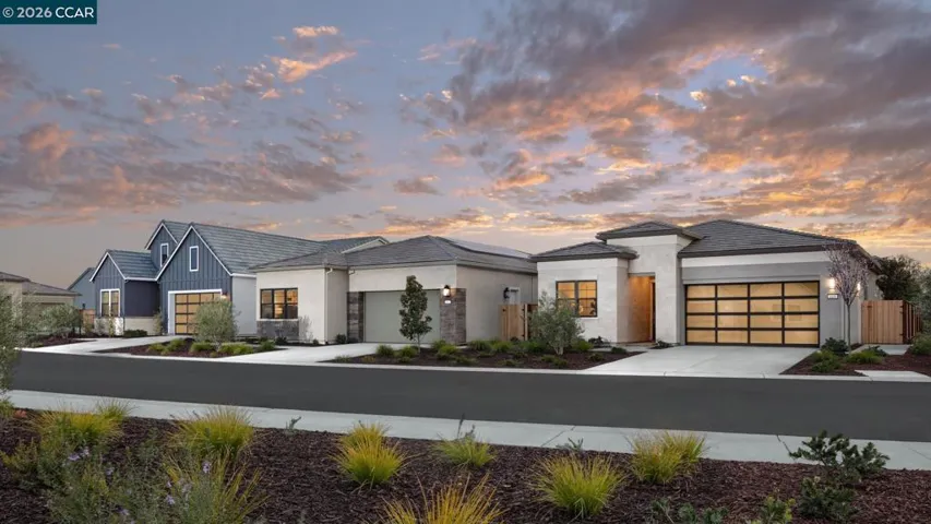 3514 Lakeshore Ave, Tracy, California 95377