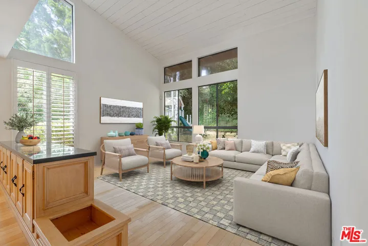 23454 Park Hermosa, Calabasas, California 91302