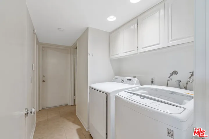 23454 Park Hermosa, Calabasas, California 91302