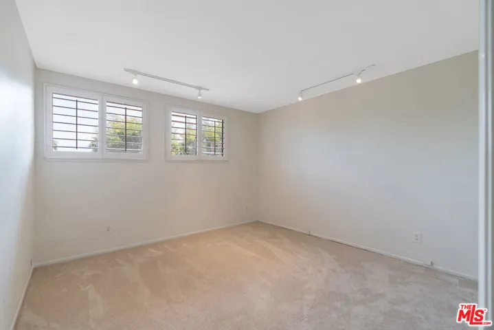 23454 Park Hermosa, Calabasas, California 91302
