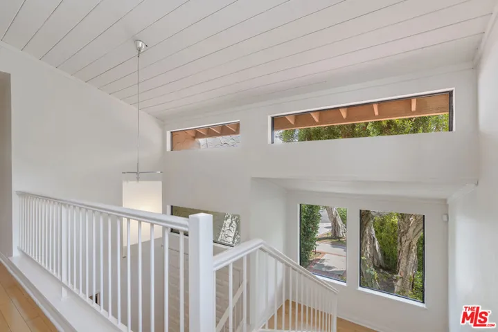 23454 Park Hermosa, Calabasas, California 91302