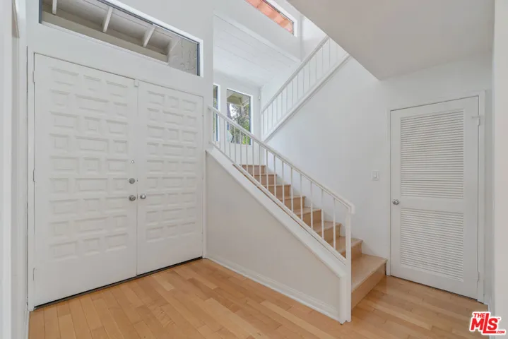 23454 Park Hermosa, Calabasas, California 91302