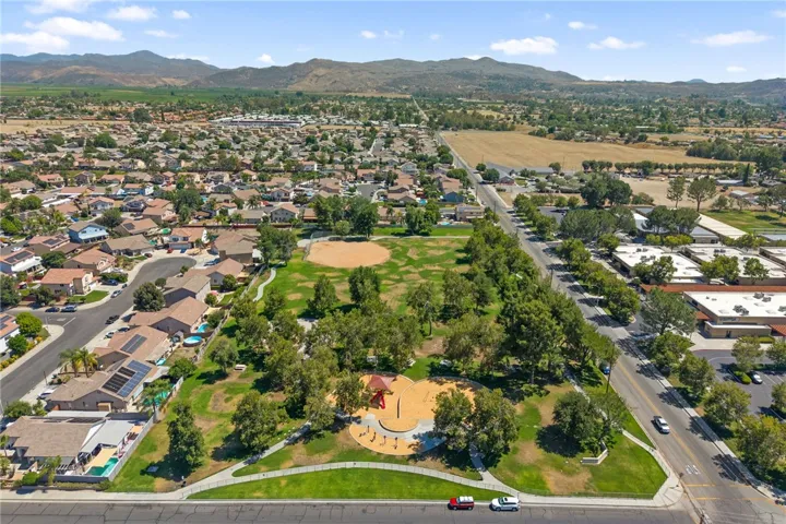 5509 Charlton Avenue, Hemet, California 92544