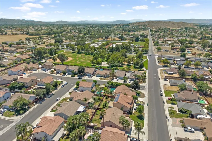 5509 Charlton Avenue, Hemet, California 92544