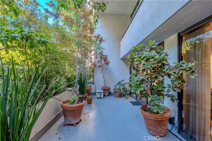880 W 1st Street 204, Los Angeles, California 90012