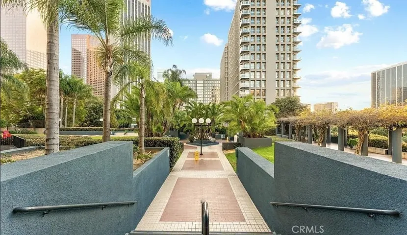 880 W 1st Street 204, Los Angeles, California 90012