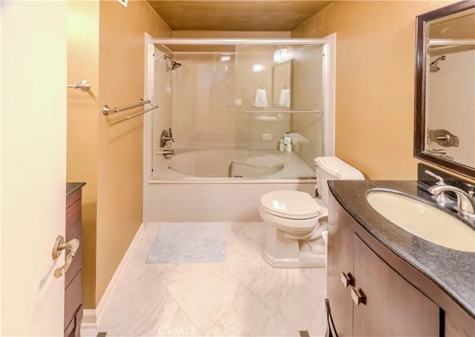 880 W 1st Street 204, Los Angeles, California 90012