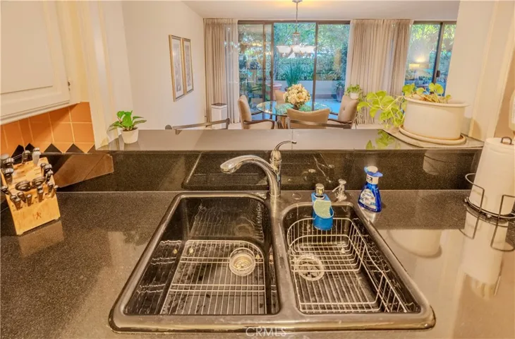 880 W 1st Street 204, Los Angeles, California 90012