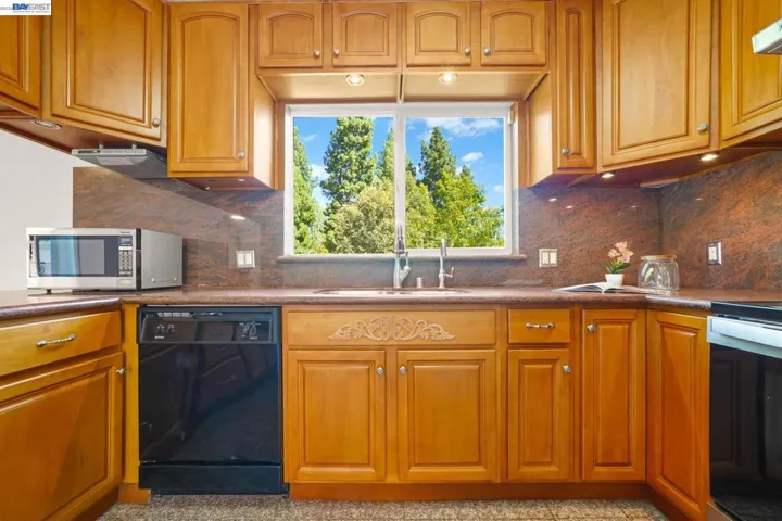 40300 Grimmer Blvd, Fremont, California 94538
