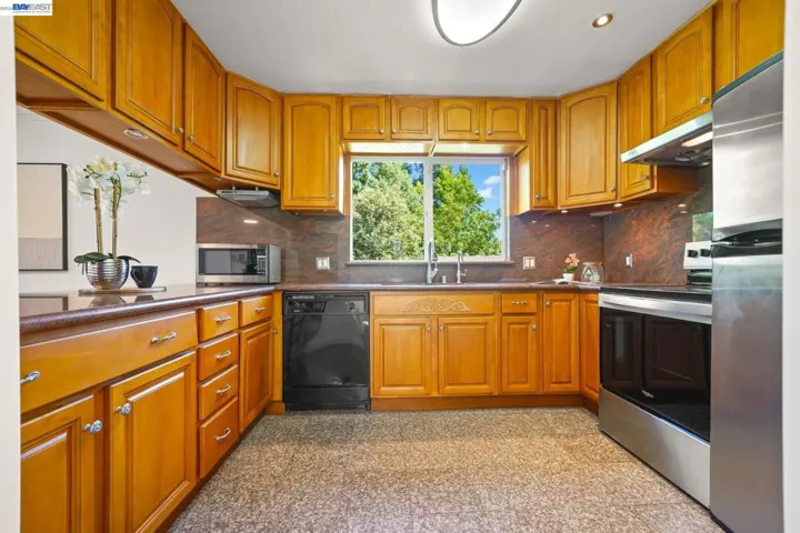 40300 Grimmer Blvd, Fremont, California 94538
