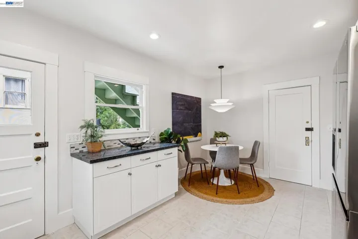 1827 Santa Clara Ave, Alameda, California 94501
