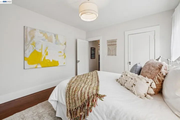 1827 Santa Clara Ave, Alameda, California 94501