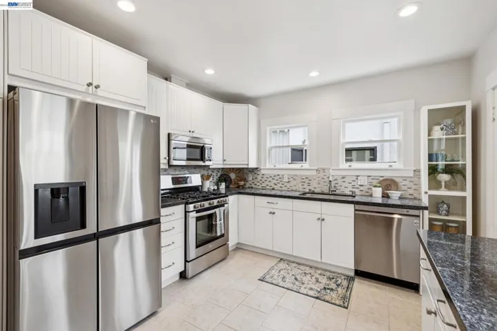 1827 Santa Clara Ave, Alameda, California 94501