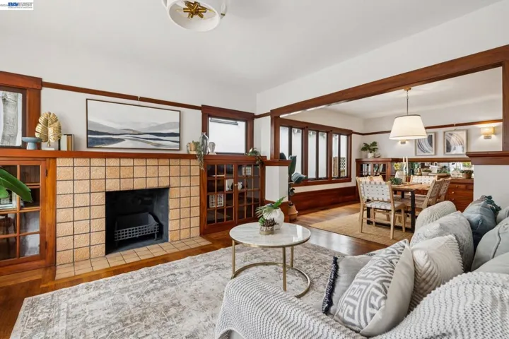 1827 Santa Clara Ave, Alameda, California 94501