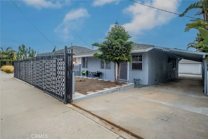 1706 Broad Ave., Wilmington, California 90744