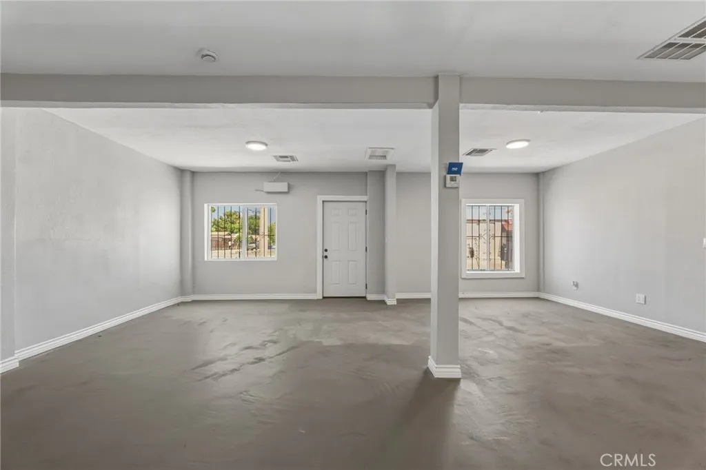 796 N Mount Vernon Avenue, San Bernardino, California 92411 — photo 5