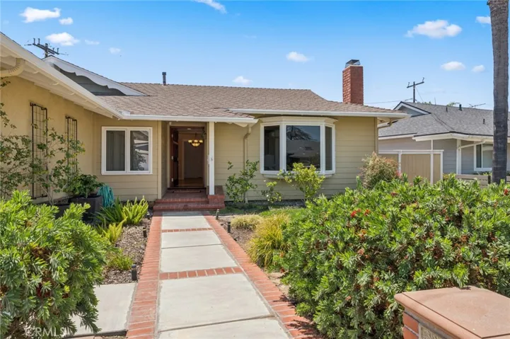929 Junipero Dr, Costa Mesa, California 92626
