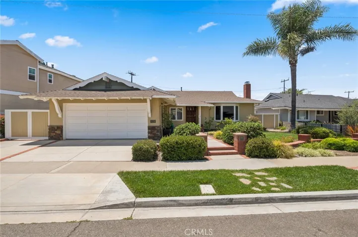 929 Junipero Dr, Costa Mesa, California 92626