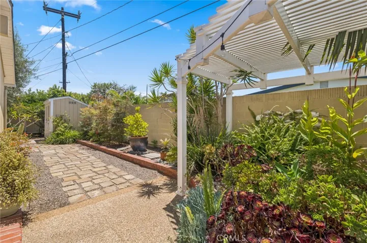 929 Junipero Dr, Costa Mesa, California 92626