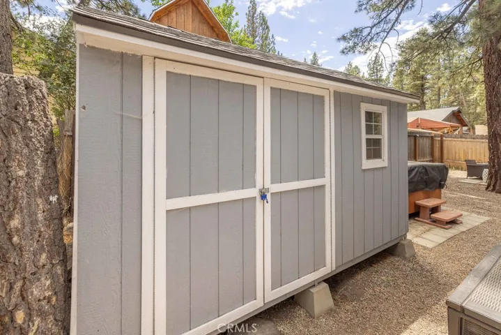 204 W Mojave, Big Bear City, California 92314