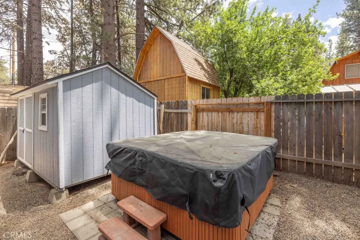 204 W Mojave, Big Bear City, California 92314