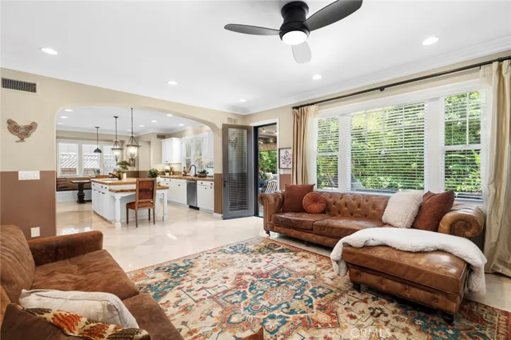 5 Franklin, Irvine, California 92620