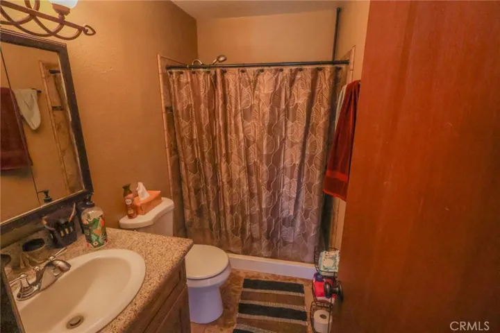 31582 Clay River Road, Barstow, California 92311