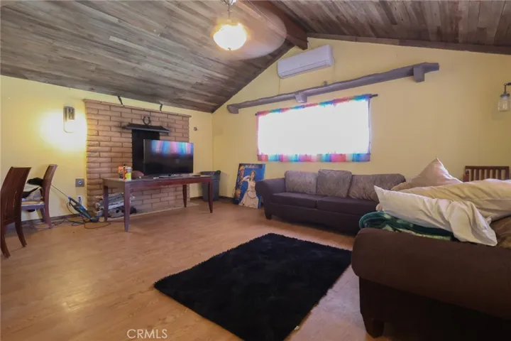 31582 Clay River Road, Barstow, California 92311