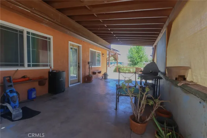 31582 Clay River Road, Barstow, California 92311