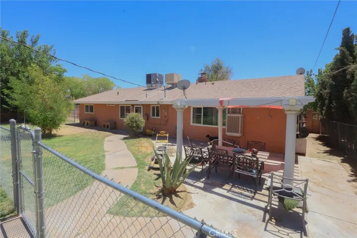 31582 Clay River Road, Barstow, California 92311