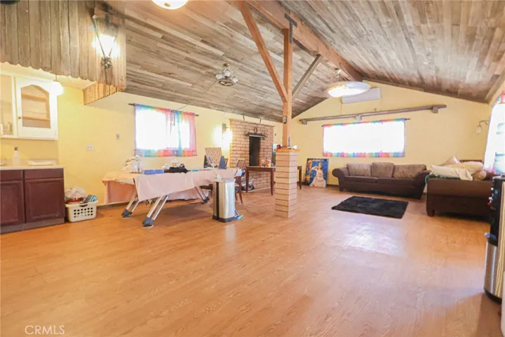 31582 Clay River Road, Barstow, California 92311