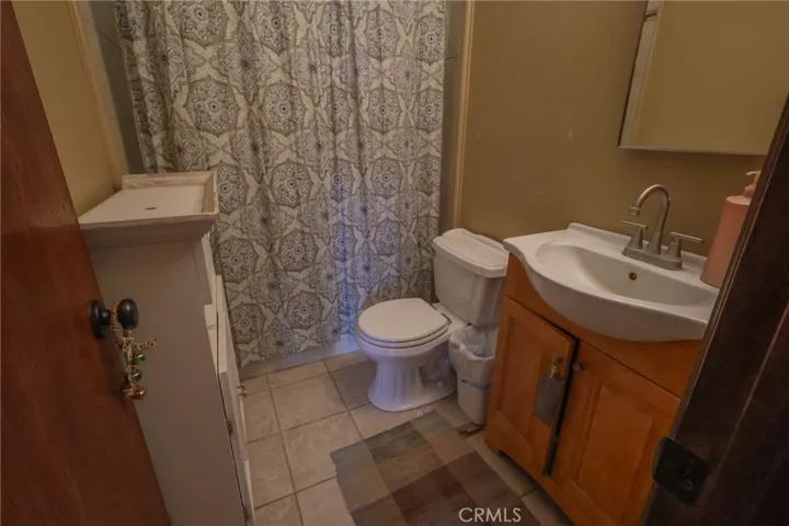 31582 Clay River Road, Barstow, California 92311