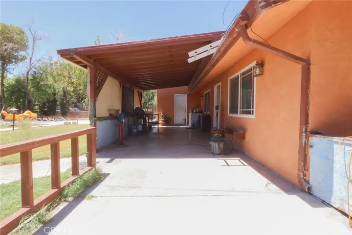 31582 Clay River Road, Barstow, California 92311