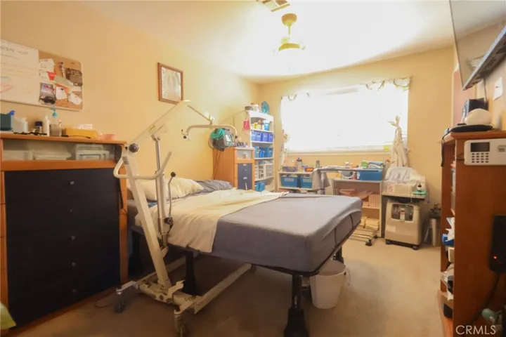31582 Clay River Road, Barstow, California 92311