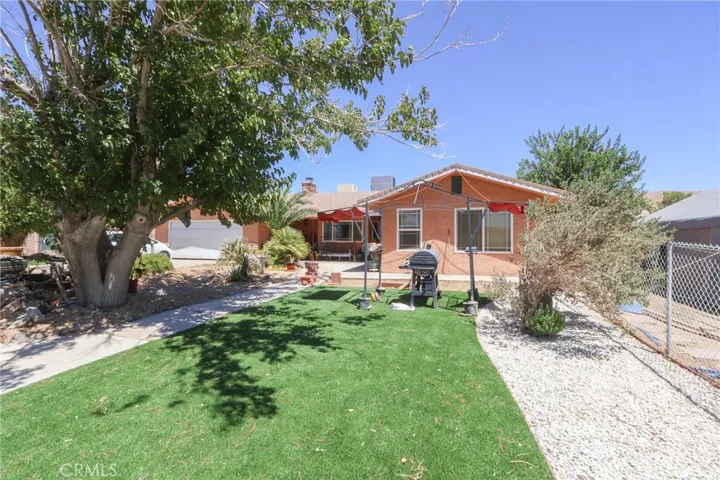 31582 Clay River Road, Barstow, California 92311