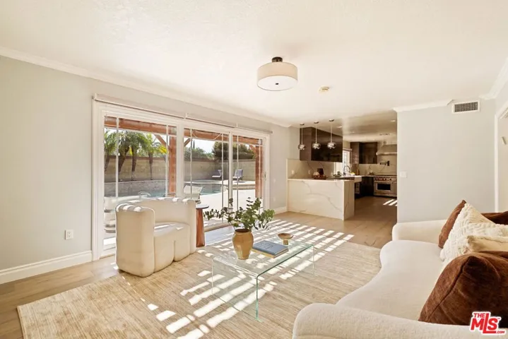 5511 Alcove Avenue, Valley Village, California 91607