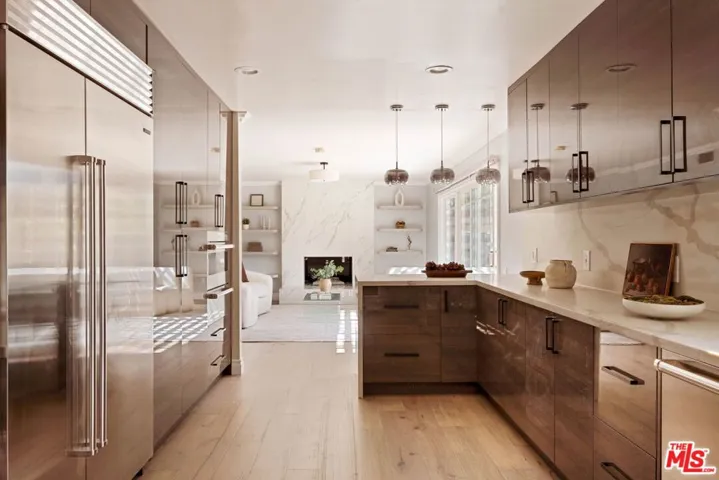 5511 Alcove Avenue, Valley Village, California 91607