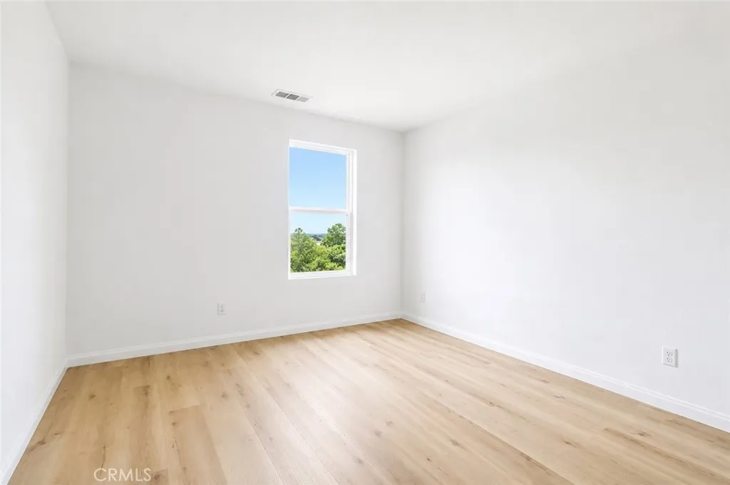 Upstairs Bedroom 3