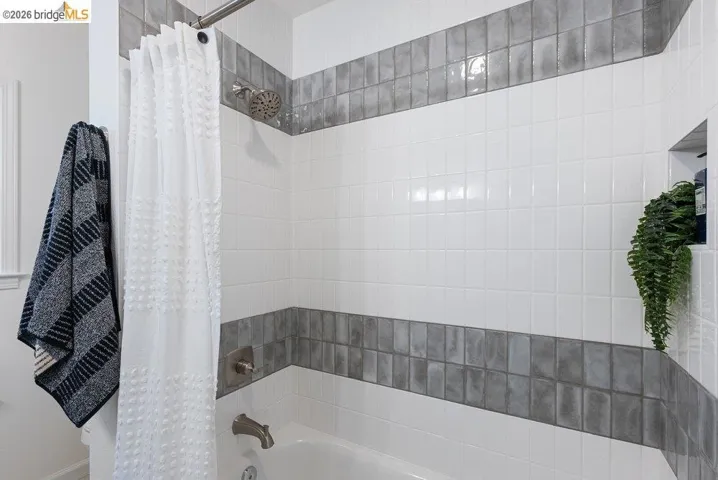 3311 Kingsland Ave, Oakland, California 94619