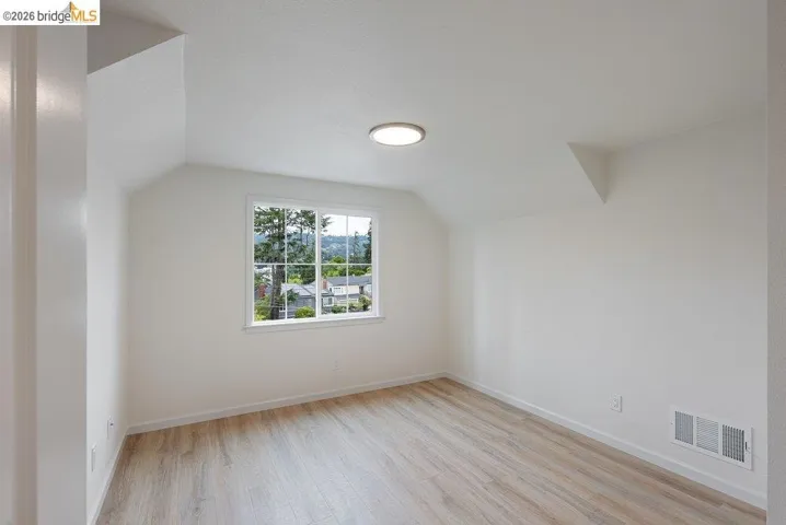 3311 Kingsland Ave, Oakland, California 94619