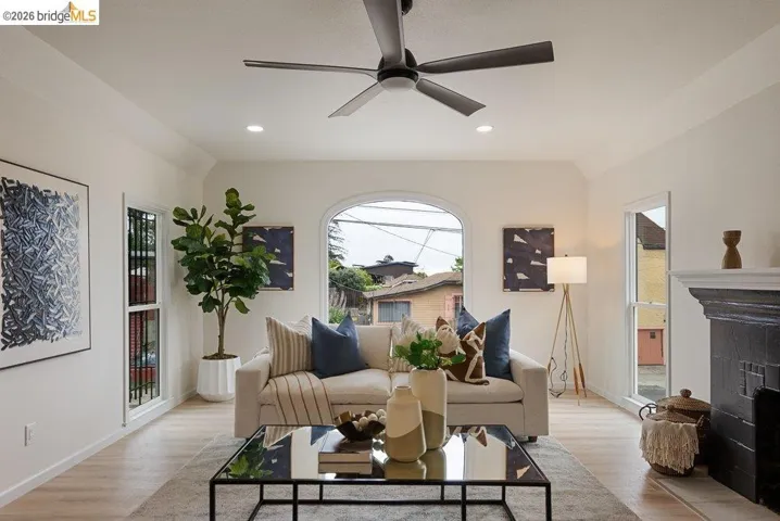 3311 Kingsland Ave, Oakland, California 94619